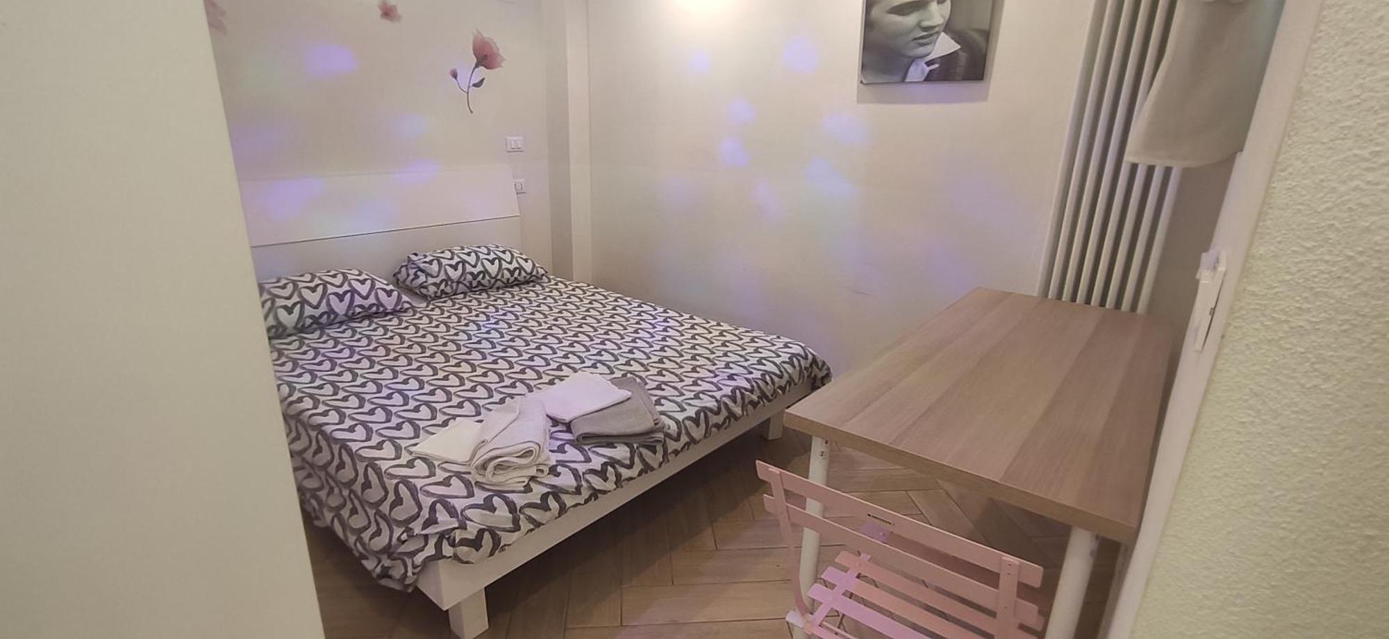 Romantic House Posto Auto Aria Condizionata بولونيا المظهر الخارجي الصورة