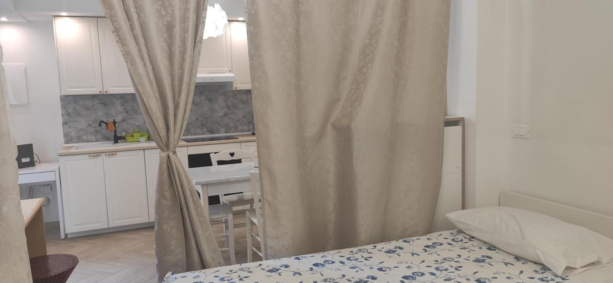 Romantic House Posto Auto Aria Condizionata بولونيا المظهر الخارجي الصورة