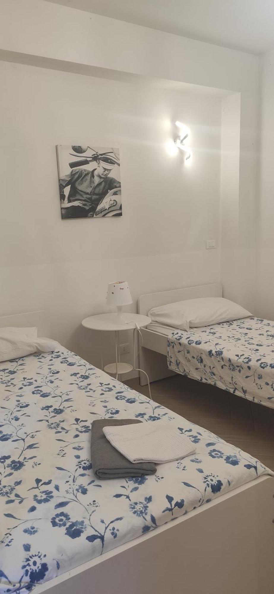 Romantic House Posto Auto Aria Condizionata بولونيا المظهر الخارجي الصورة